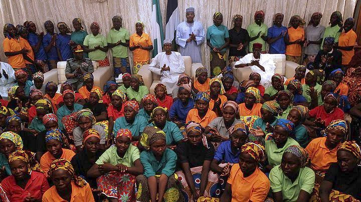 Νιγηρία: Ο πρόεδρος Μπουχάρι παραδέχθηκε ότι 110 κορίτσια έχουν «απαχθεί»