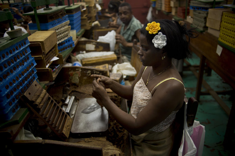 Τα μυστικά του κουβανέζικου πούρου [ΦΩΤΟ+ΒΙΝΤΕΟ]