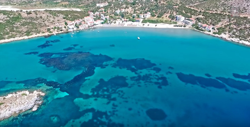 Το στενότερο σημείο Ελλάδας-Τουρκίας στο Αιγαίο κρύβει έναν παράδεισο [ΒΙΝΤΕΟ]