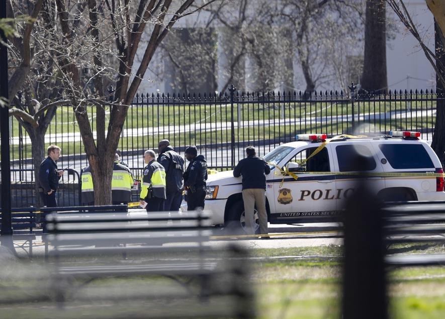 Άνδρας αυτοπυροβολήθηκε έξω από τον Λευκό Οίκο [BINTEO]