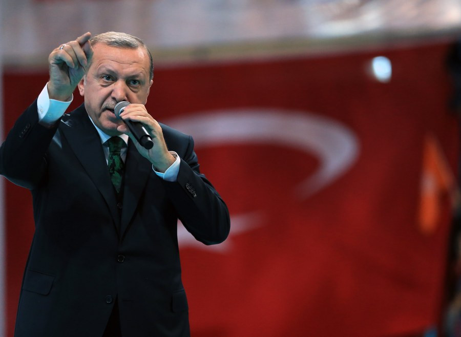 Σύμβουλος Ερντογάν: Θα χτυπήσουμε εάν προχωρήσει εξόρυξη που δεν εγκρίνουμε