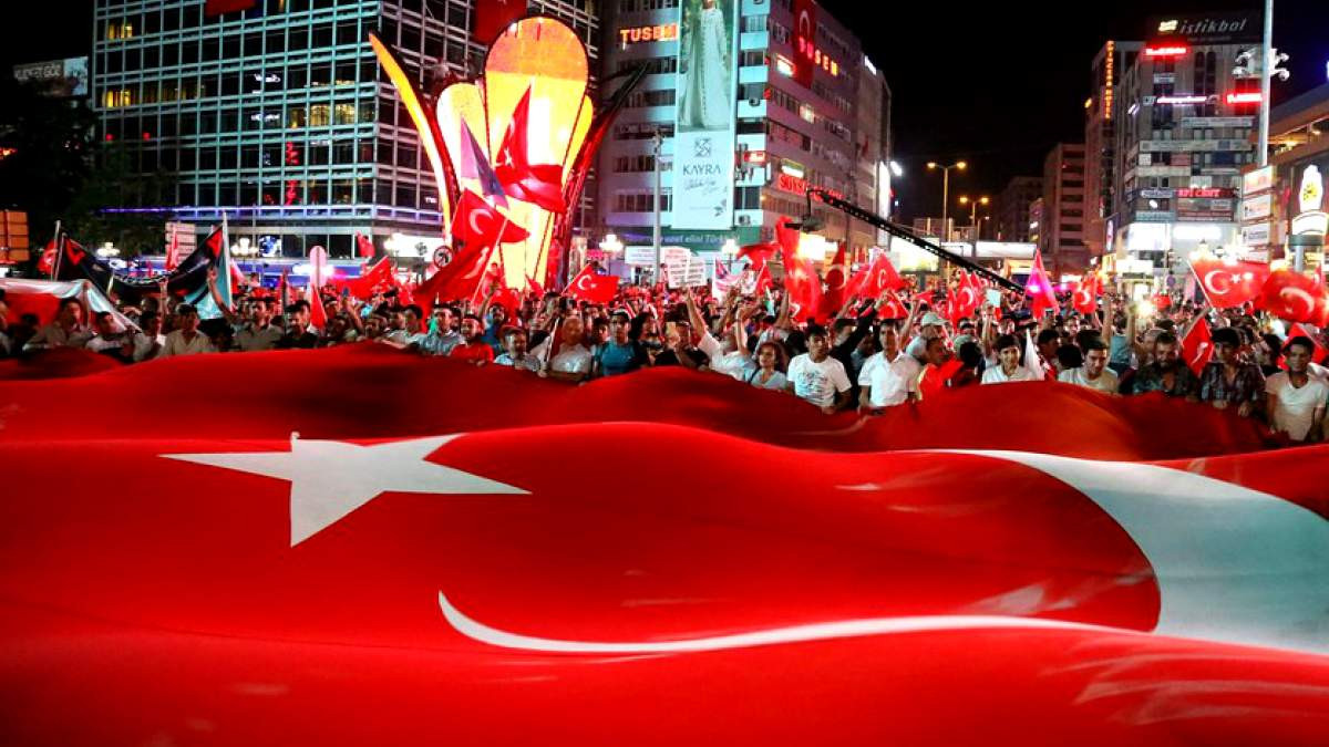 FT: Τουρκία, ένας γίγαντας με πήλινα πόδια
