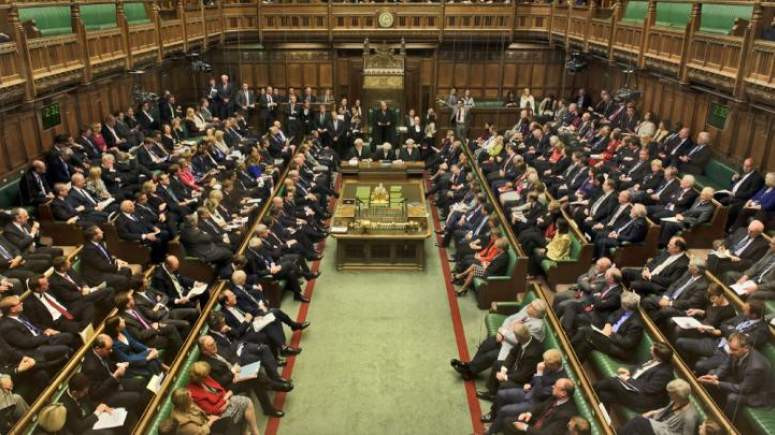 Ύποπτο πακέτο στο βρετανικό κοινοβούλιο