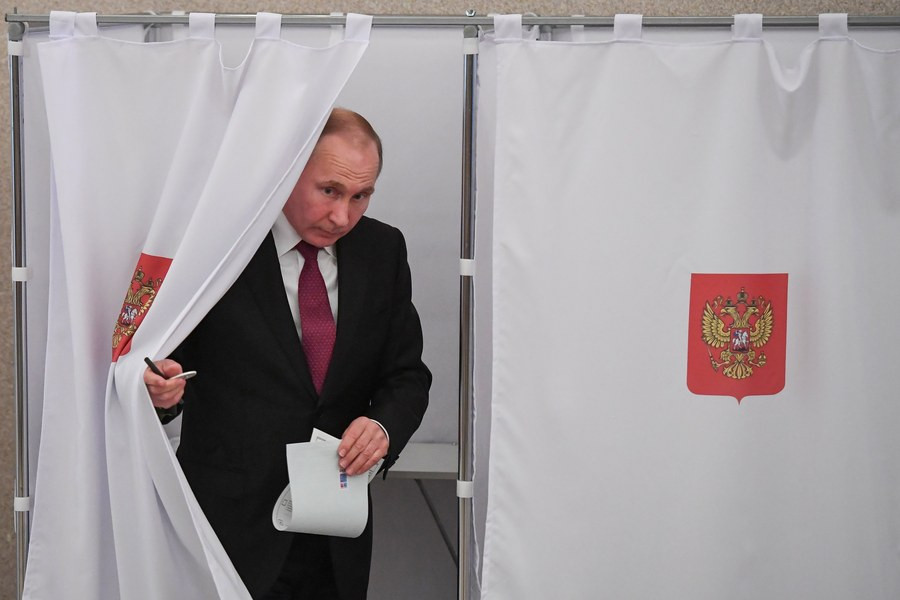 Φαραωνικά ποσοστά για τον Πούτιν στις προεδρικές εκλογές