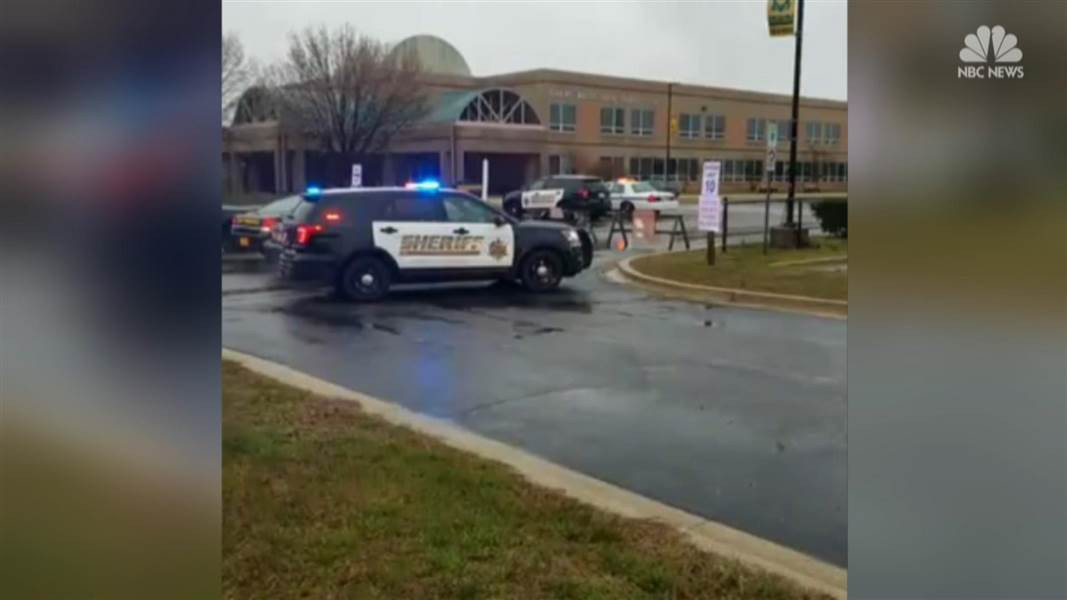 Τρεις τραυματίες από τους πυροβολισμούς σε σχολείο στο Μέριλαντ