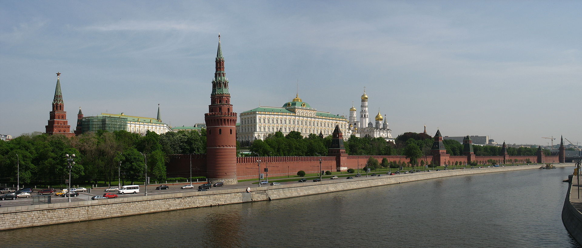 Το Κρεμλίνο «λυπάται» για την ανάκληση του πρεσβευτή της ΕΕ στην Μόσχα