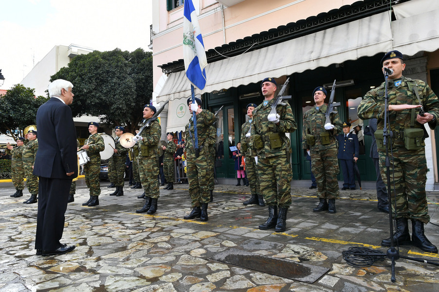 Διαγράφονται οι τιμωρίες των ενστόλων ενόψει της 25ης Μαρτίου