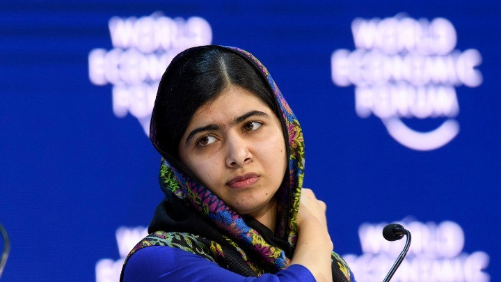 Στο Πακιστάν η Μαλάλα, 6 χρόνια αφότου οι Ταλιμπάν αποπειράθηκαν να την εκτελέσουν