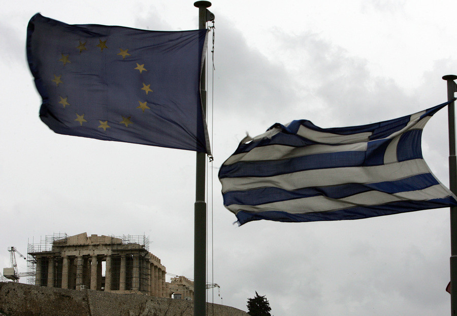 Περισσότεροι από 33.000 άνθρωποι πήραν την ελληνική ιθαγένεια το 2016