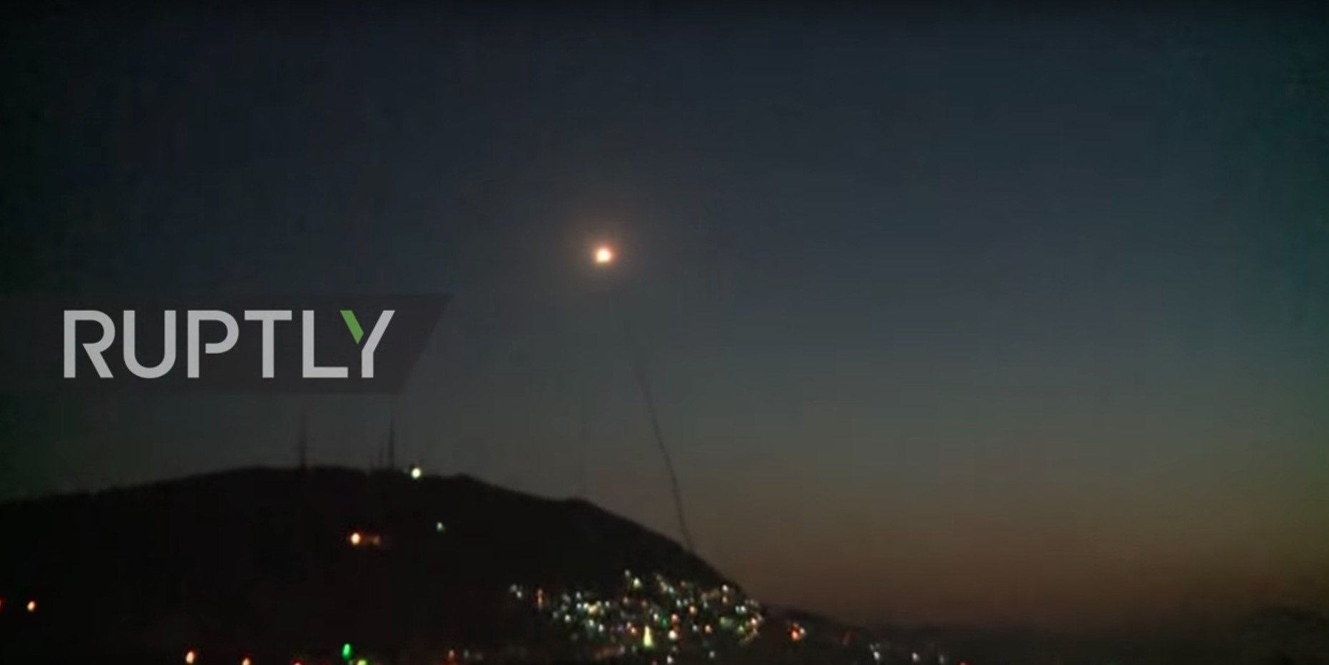 Η Δαμασκός αναχαιτίζει δυτικούς πυραύλους [Βίντεο]