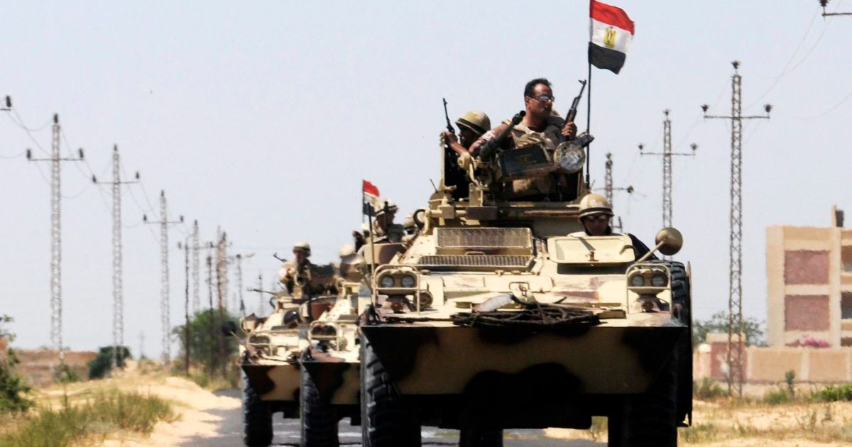 Αίγυπτος: Πολύνεκρη μάχη μεταξύ στρατού και τζιχαντιστών στο Σινά