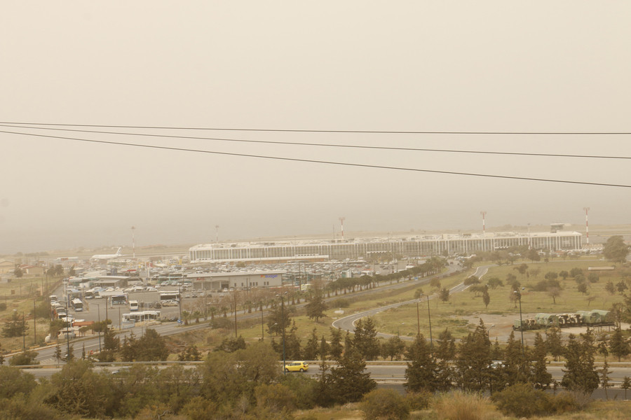Κρήτη: «Τοπίο» αφρικανικής σκόνης μέχρι και την Τετάρτη