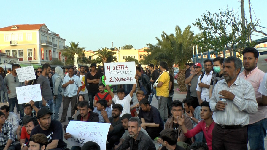 Μήνυση για την κατάληψη της πλατείας Σαπφούς από πρόσφυγες κατέθεσε ο αντιδήμαρχος Καλλονής