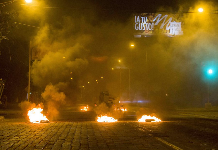 Νικαράγουα: Νεκροί και τραυματίες σε συγκρούσεις αστυνομίας – διαδηλωτών [ΒΙΝΤΕΟ]