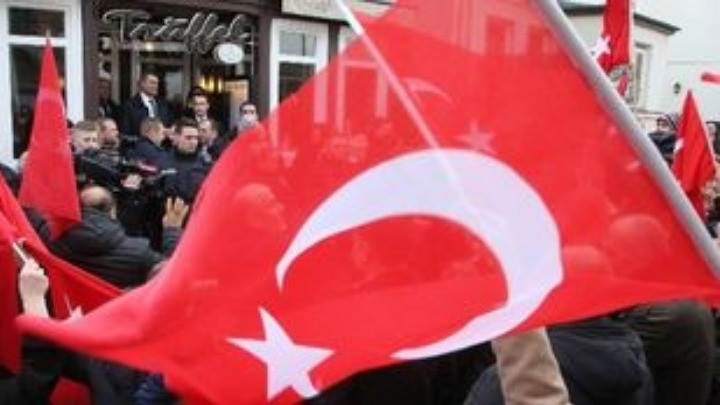 Οχι του Βερολίνου στις προεκλογικές συγκεντρώσεις Τούρκων υποψηφίων