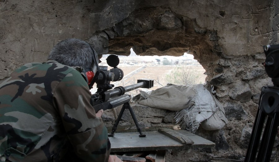 Σφοδρές μάχες ανατολικά του Ευφράτη – Ο στρατός του Άσαντ εναντίον του YPG