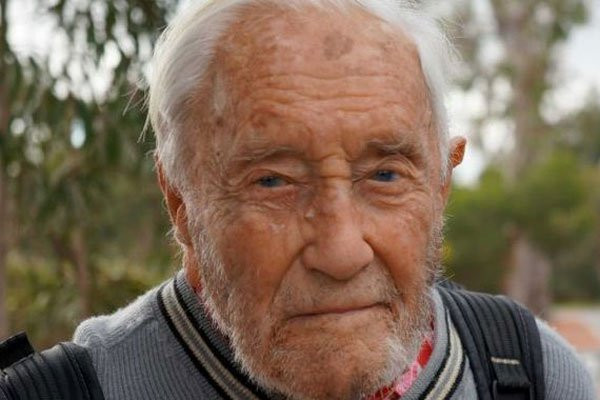 Αυστραλός επιστήμονας 104 ετών ταξιδεύει στην Ελβετία για να πεθάνει