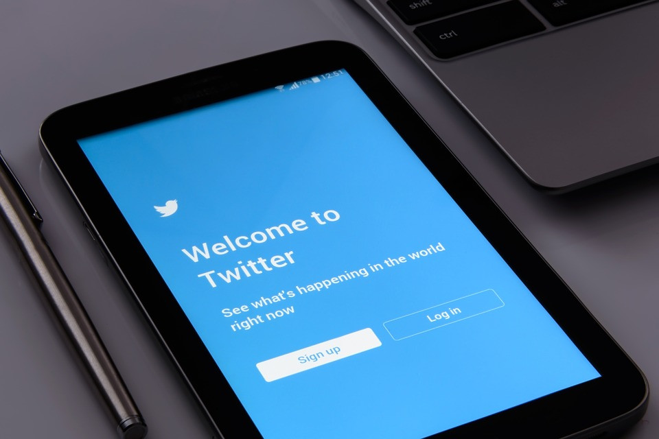 Το Twitter καλεί όλους τους χρήστες να αλλάξουν κωδικούς πρόσβασης λόγω… κινδύνου κλοπής