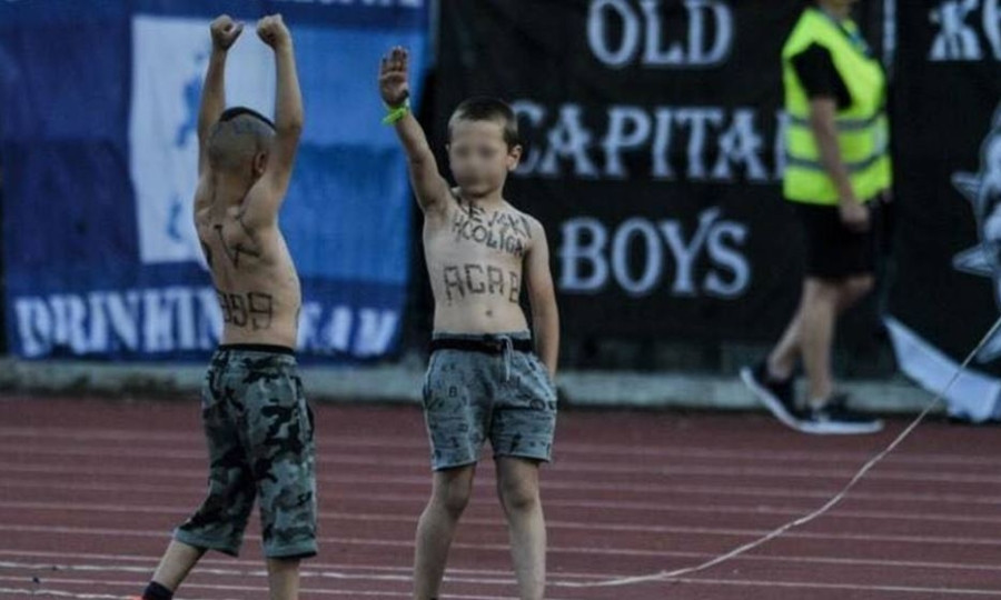 Ναζιστικός ζόφος στη Βουλγαρία: Χρησιμοποίησαν παιδιά με σβάστικες στον τελικό Κυπέλλου