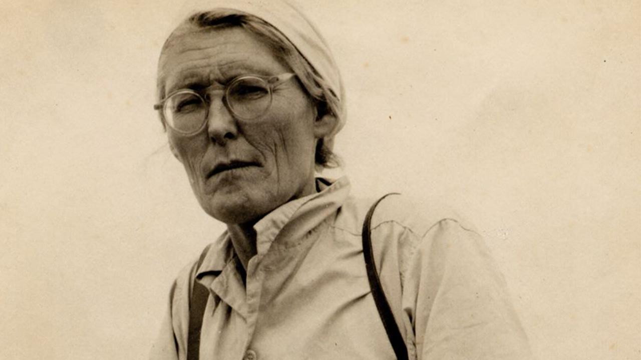 Maria Reiche: Η γυναίκα που ανακάλυψε τα μυστηριώδη γεωγλυφικά της Νάσκα