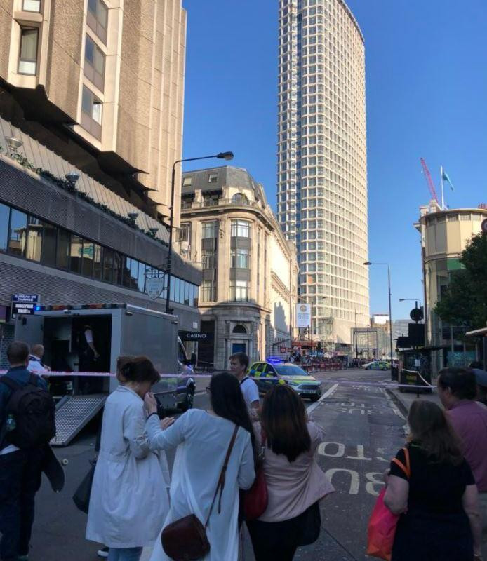 Ελεγχόμενη έκρηξη στο κέντρο του Λονδίνου [ΒΙΝΤΕΟ]