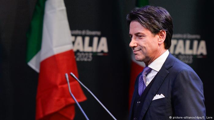 Νέος πρωθυπουργός της Ιταλίας ο Τζουζέπε Κόντε