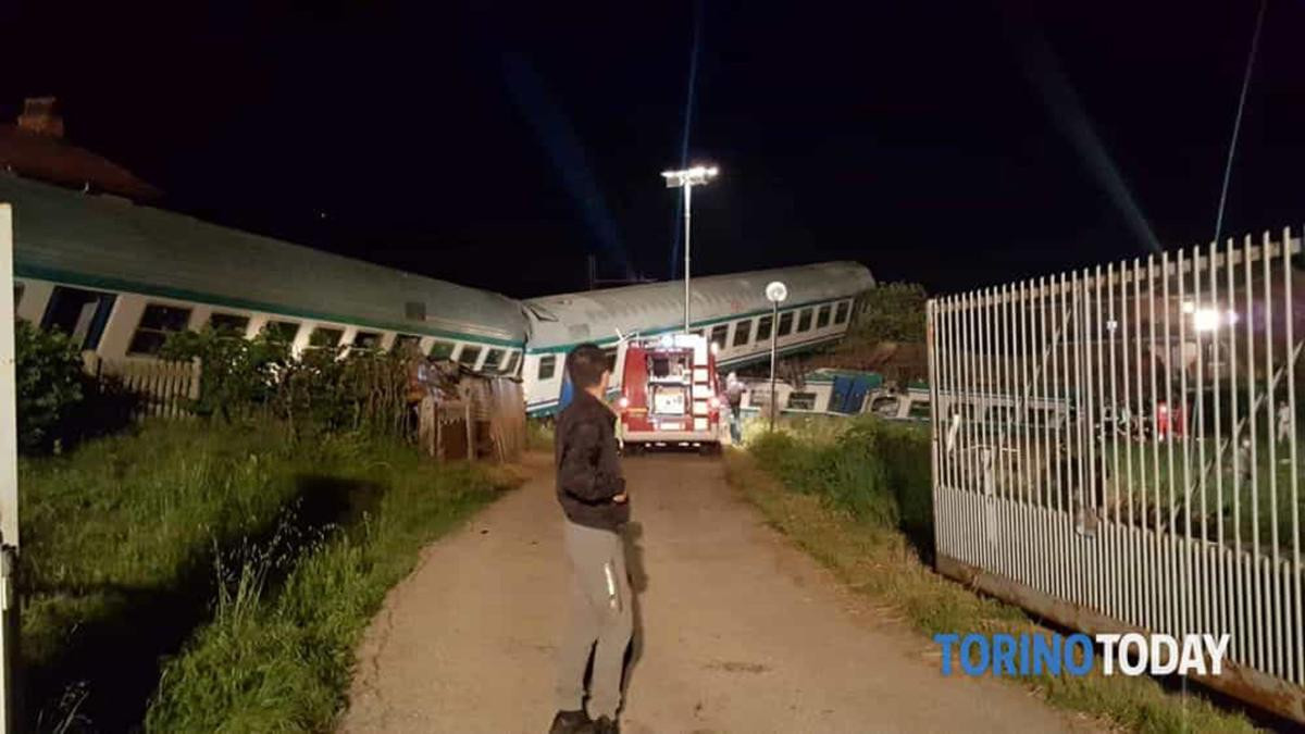 Φονική σύγκρουση τρένου με φορτηγό στην Ιταλία [Βίντεο]