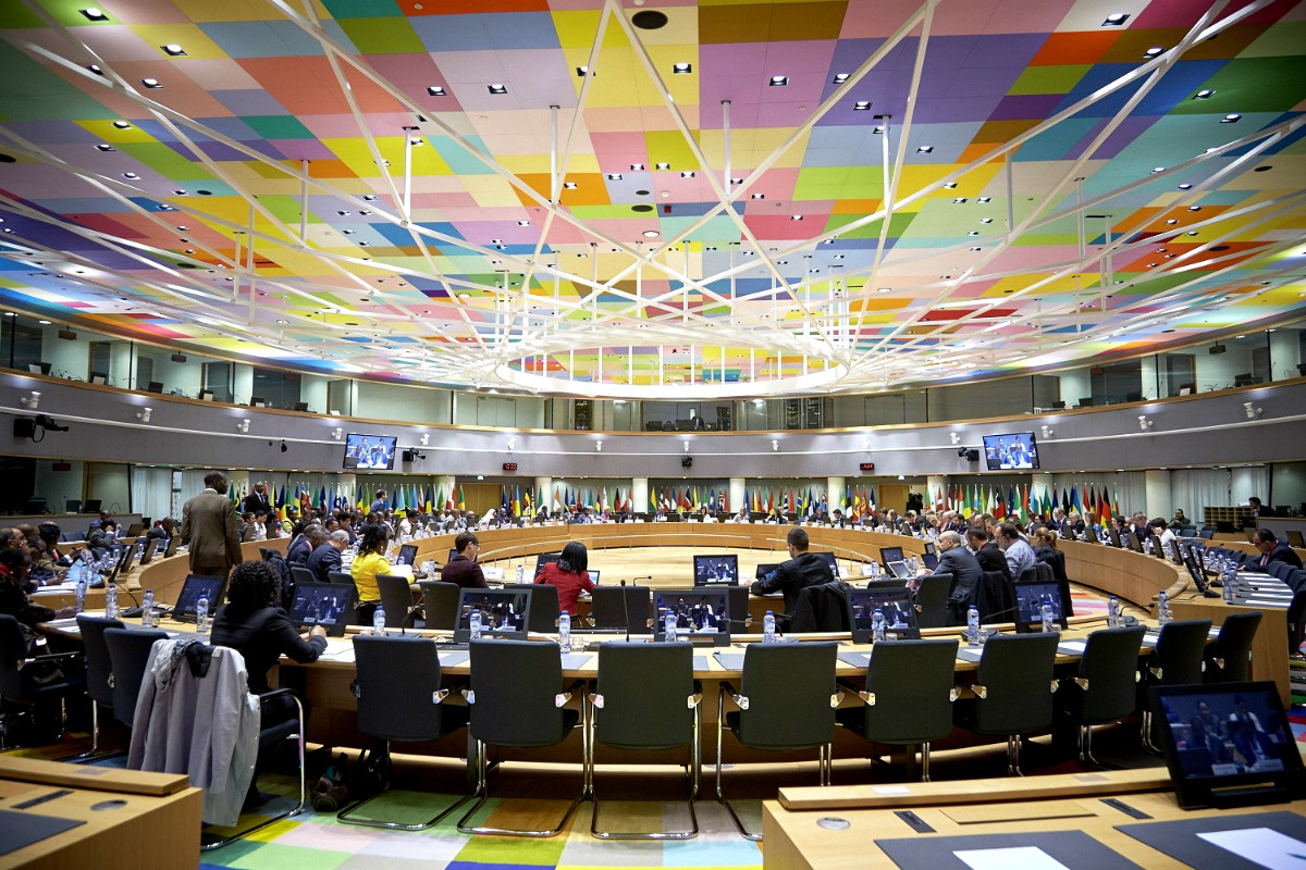 Ευρωπαίος αξιωματούχος: Θα ανακοινώσουμε μέτρα για το χρέος με ή χωρίς το ΔΝΤ