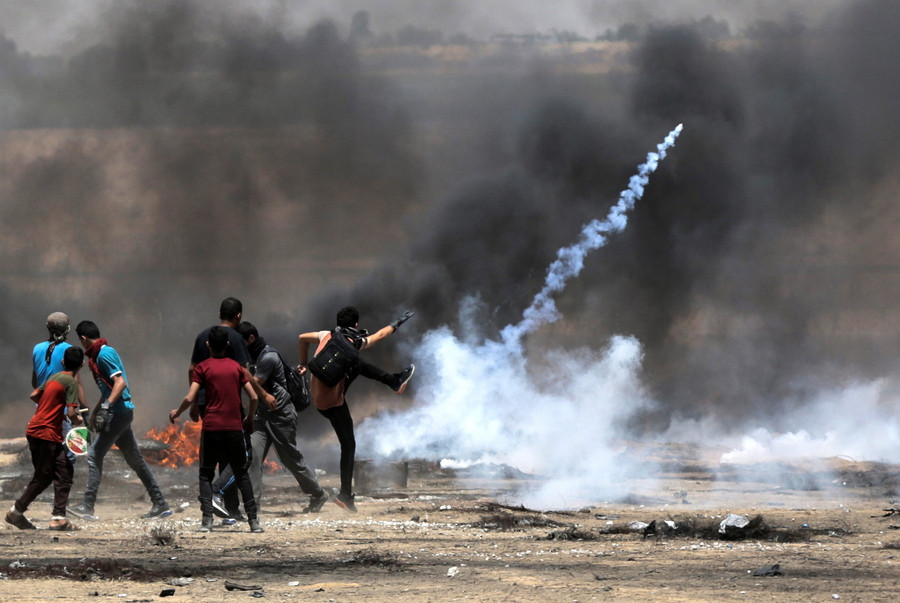 Τουλάχιστον τέσσερις νεκροί και 300 τραυματίες από ισραηλινά πυρά στη Γάζα [ΦΩΤΟ+ΒΙΝΤΕΟ]