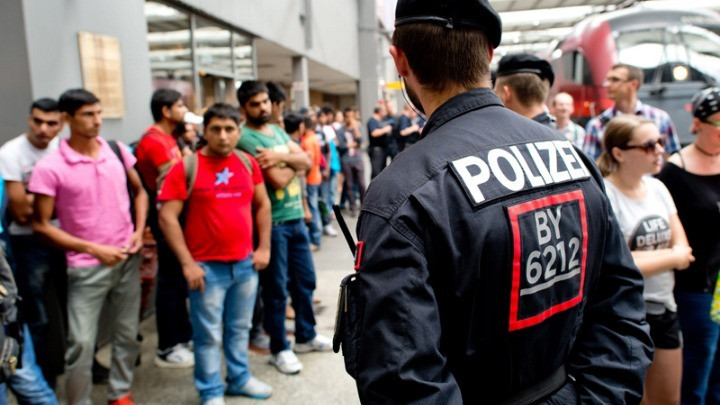 Ευρωπαϊκά κριτήρια για τη χορήγηση ασύλου θέλει η Άγκελα Μέρκελ