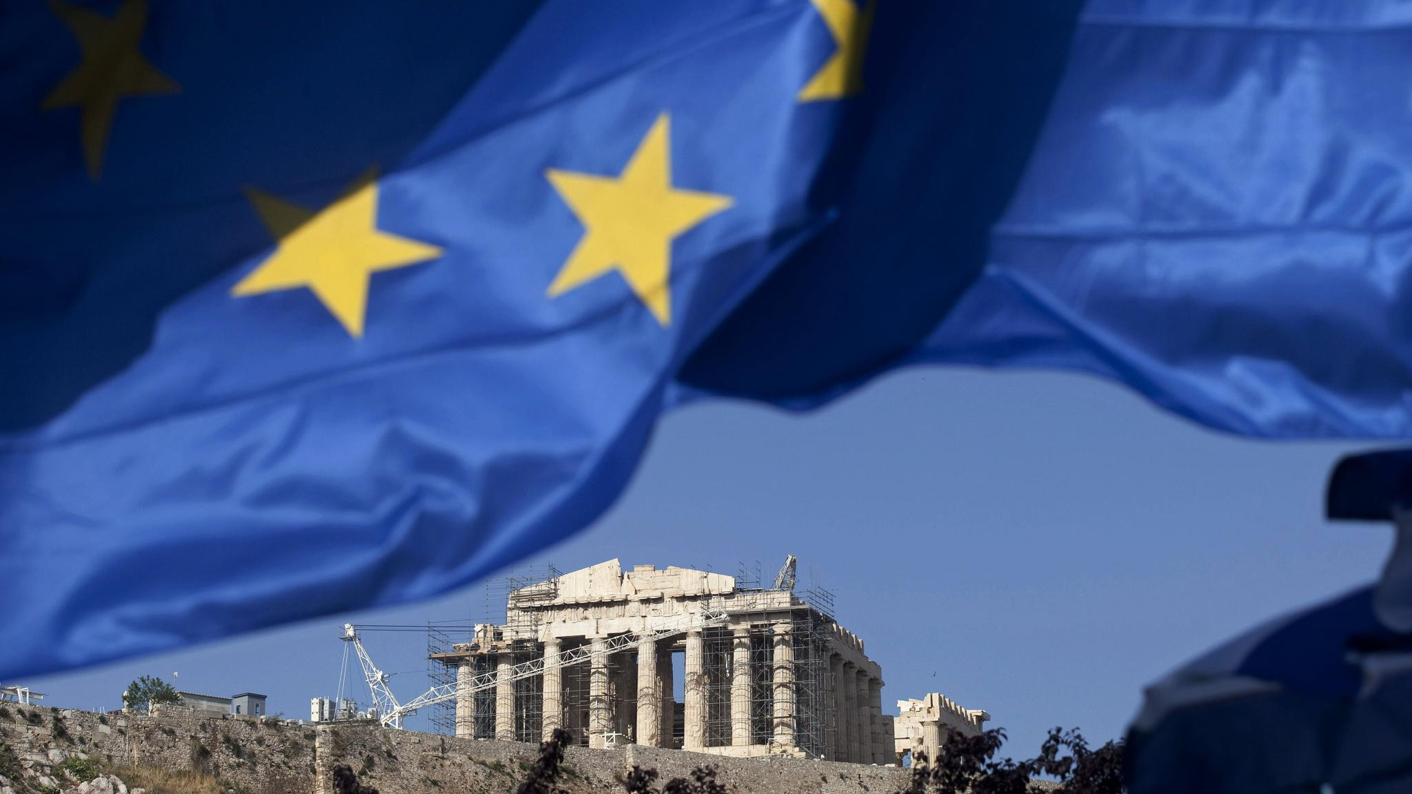 Ελαφρύνσεις και «μαξιλάρι» δισεκατομμυρίων το σχέδιο για την έξοδο της Ελλάδας