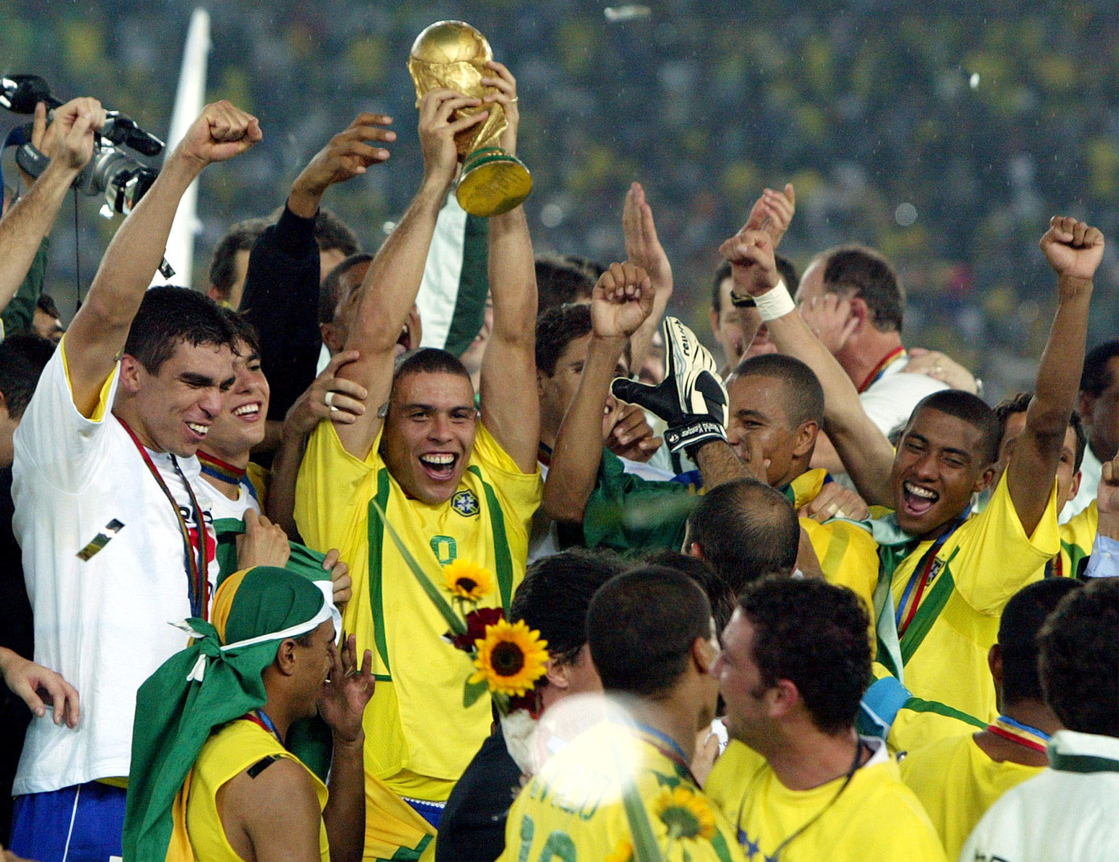 Παγκόσμιο Κύπελλο 2002: Ρονάλντο, Ριβάλντο, Ροναλντίνιο και Golazo!