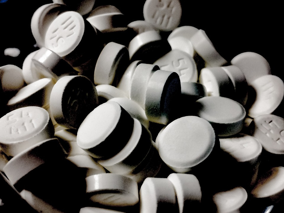 Πάνω από τρεις τόνους χημικής ουσίας για χάπια ecstasy κατάσχεσε το ΣΔΟΕ