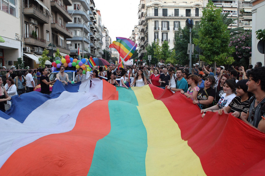 «Άκρως Οικογενειακόν»: H μεγάλη παρέλαση του 7ου Thessaloniki Pride
