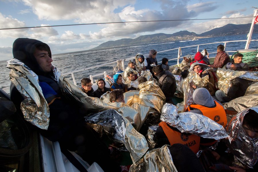 Ακόμη πέντε πρόσφυγες νεκροί στη Μεσόγειο