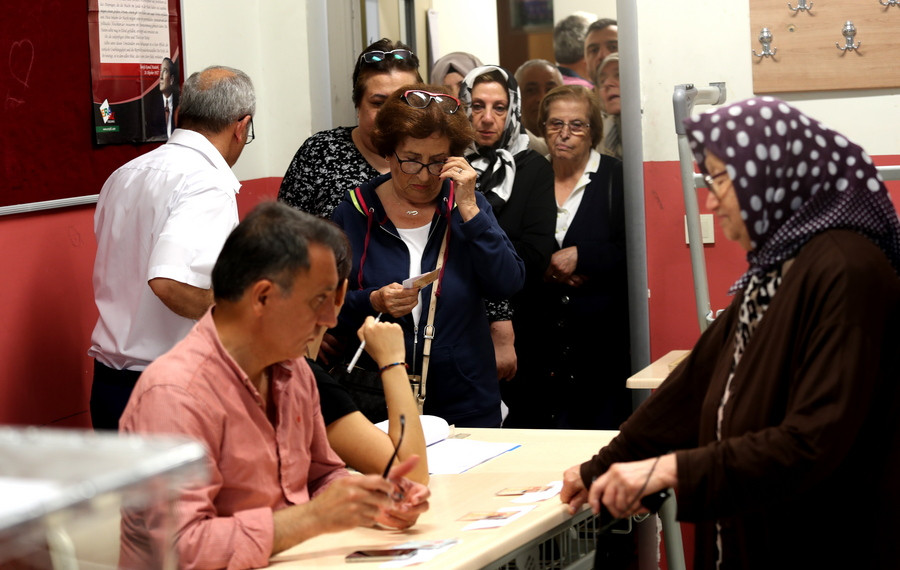 Τουρκία: Σε εξέλιξη η εκλογική διαδικασία, δρακόντεια τα μέτρα ασφαλείας