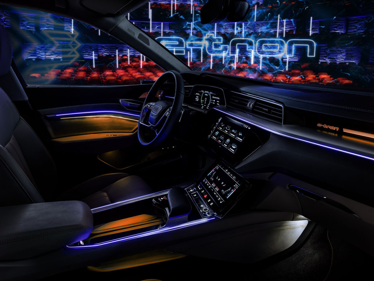 Audi e-tron: «Διαστημική» αποκάλυψη