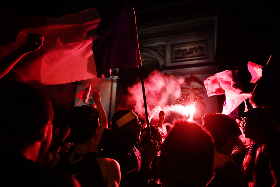 Τριάντα τραυματίες στους πανηγυρισμούς στη Νίκαια της Γαλλίας