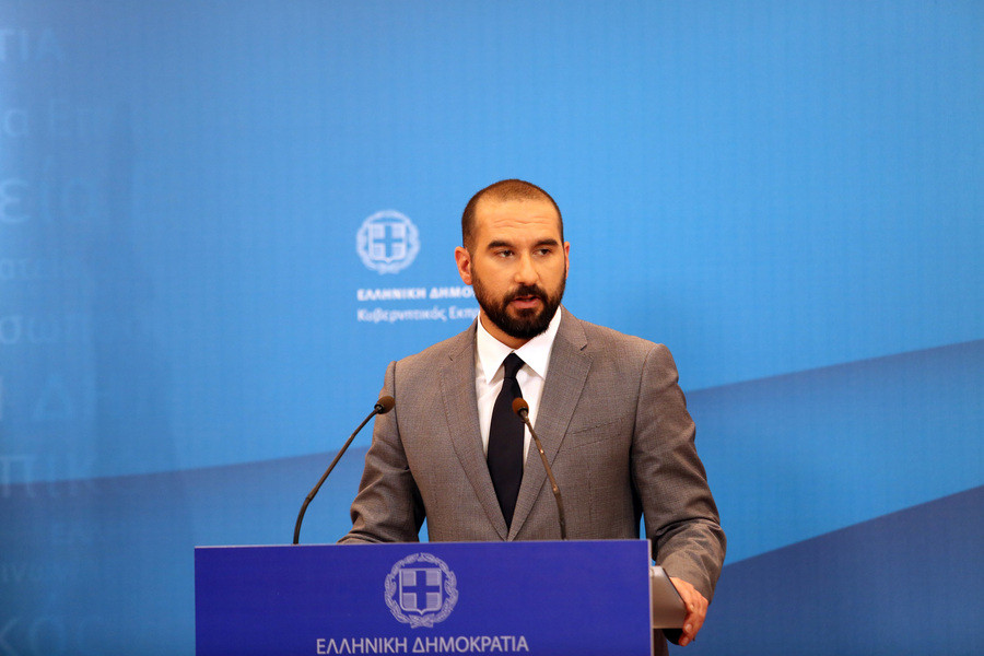Τζανακόπουλος: Δεν δεχόμαστε συμπεριφορές που προσβάλλουν το ελληνικό κράτος