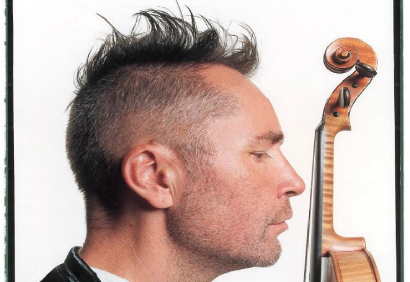 Ο «σούπερσταρ του βιολιού» Nigel Kennedy για πρώτη φορά στην Ελλάδα