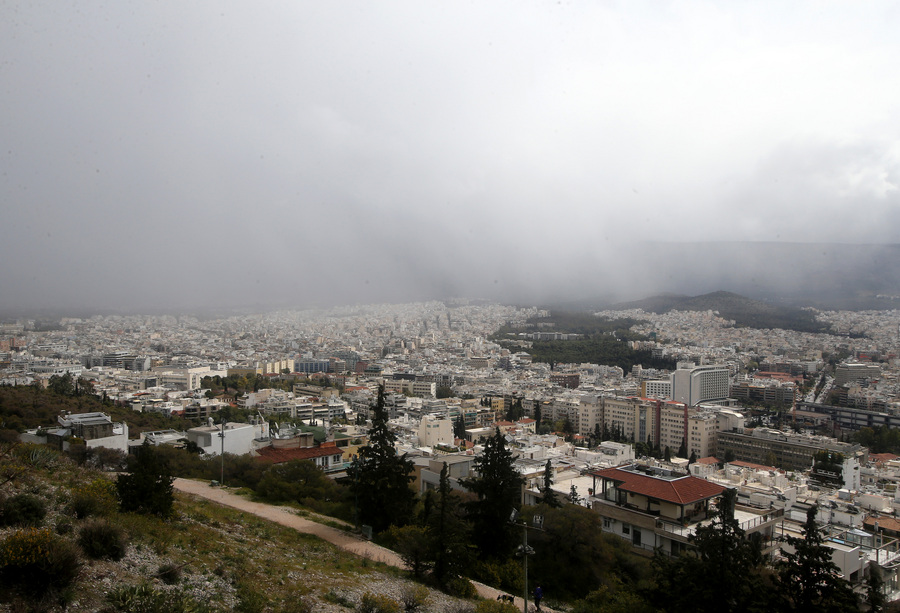 Κακοκαιρία και σήμερα: Πού θα βρέξει