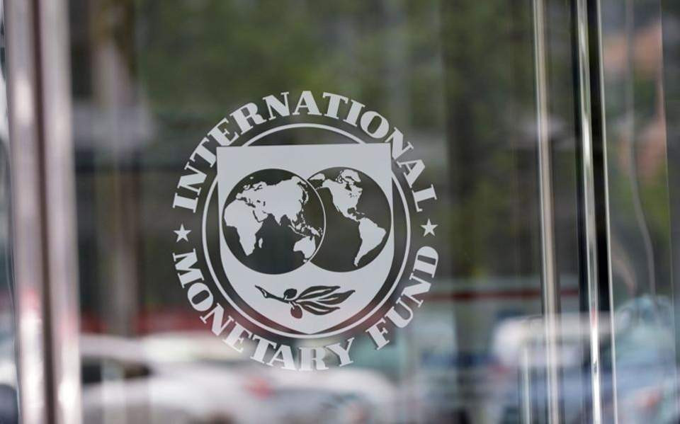 ΔΝΤ: Βιώσιμο μεσοπρόθεσμα το ελληνικό χρέος