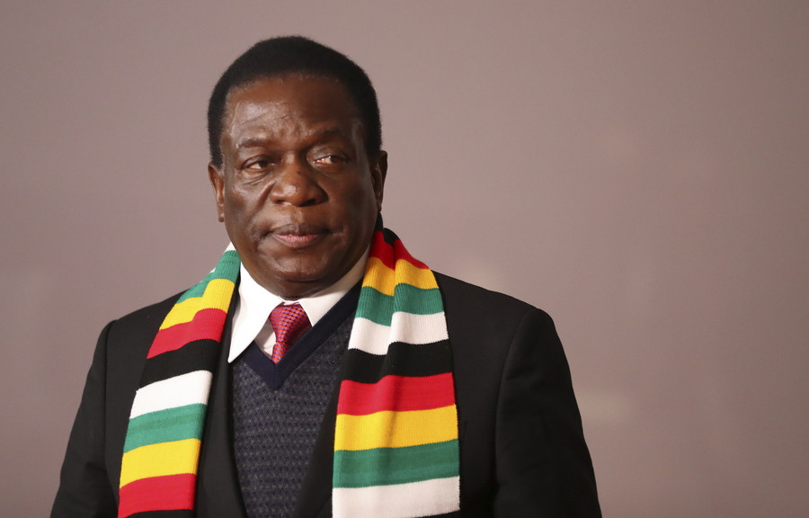 Ο 75χρονος Έμερσον Μνανγκάγκουα εξελέγη πρόεδρος της Ζιμπάμπουε