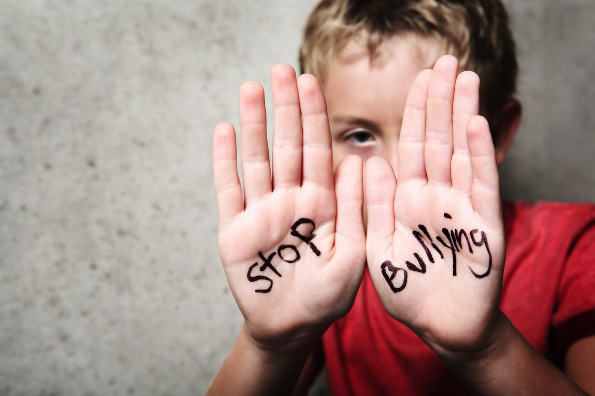 Bullying: Αφη­ρη­μέ­νη ε­δα­φι­κο­ποίη­ση με στέ­ρεα θύ­μα­τα