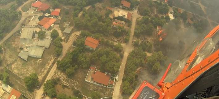 Βίντεο ντοκουμέντο από ελικόπτερο που επιχειρούσε στη φωτιά της Κινέτας