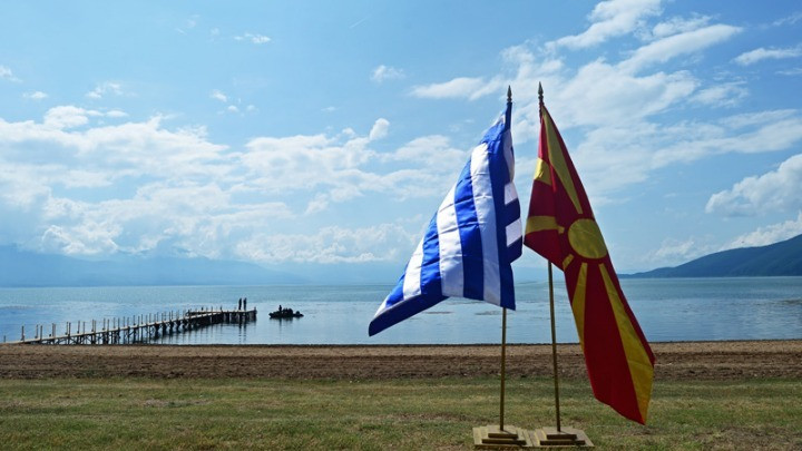 Δημοσκοπικό προβάδισμα του «Ναι» στην ΠΓΔΜ