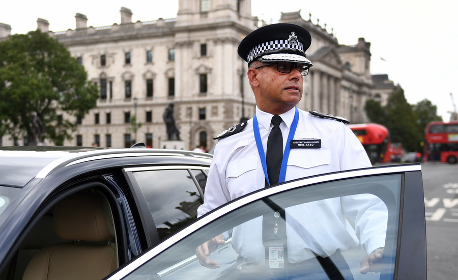 Βρετανός με καταγωγή από ξένη χώρα ο οδηγός που επιτέθηκε έξω από το βρετανικό κοινοβούλιο