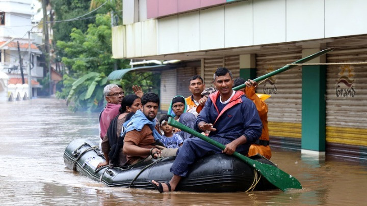 Στους 106 οι νεκροί από τις σαρωτικές πλημμύρες στην Κεράλα της Ινδίας