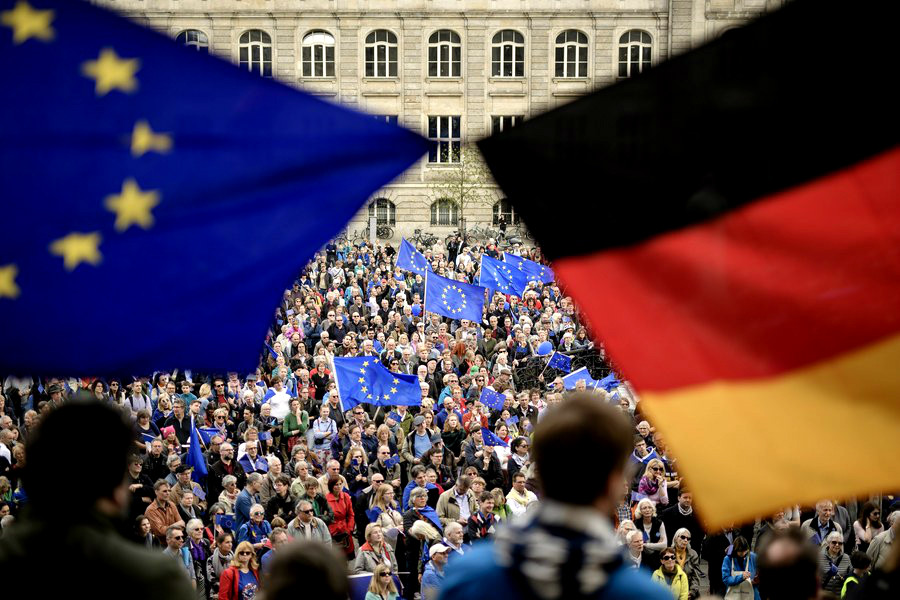 Η Ευρώπη των ίσων δικαιωμάτων; ή η αυτόνομη πολιτική της Γερμανίας
