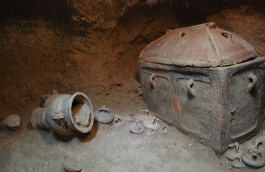 Ασύλητος τάφος του 1400-1200 π.Χ. βρέθηκε στην Ιεράπετρα